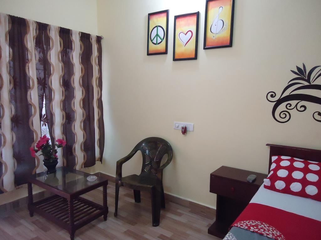 Silver Moon Guest House Mahabalipuram Quarto foto