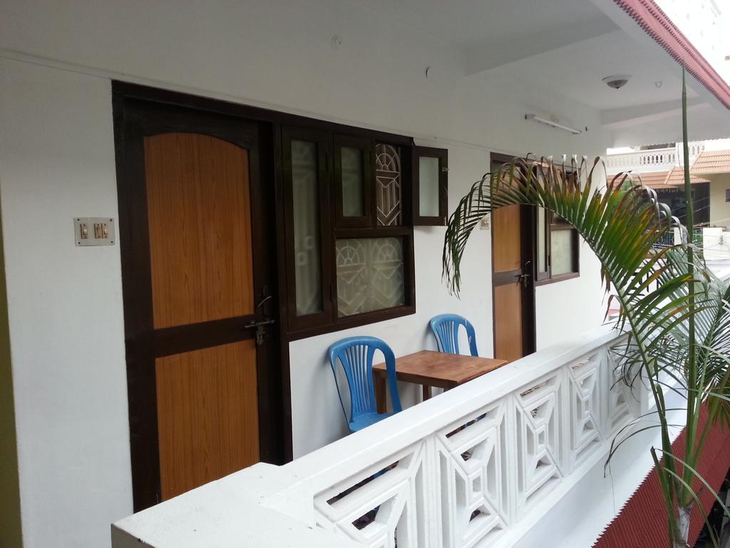 Silver Moon Guest House Mahabalipuram Quarto foto